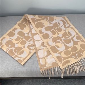Coach scarf